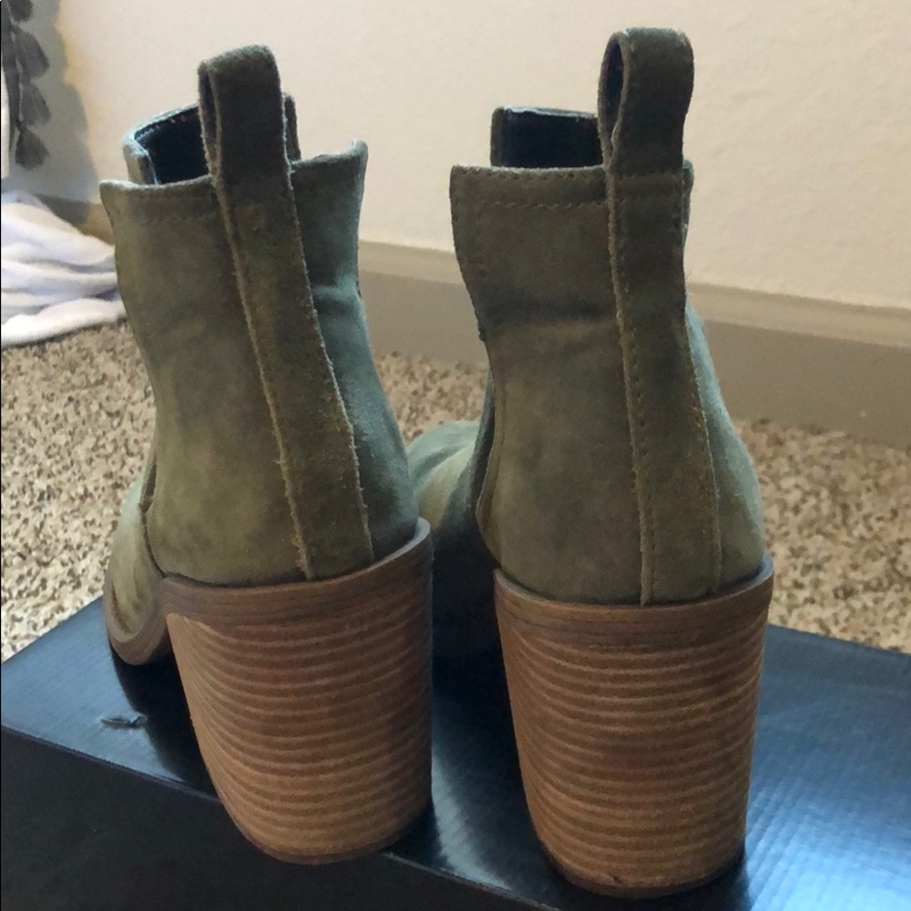 Steve Madden Booties - Picture 3 of 6